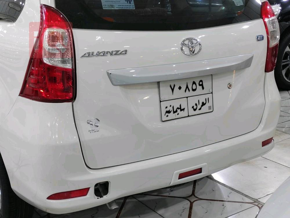تۆیۆتا ئەڤانزا